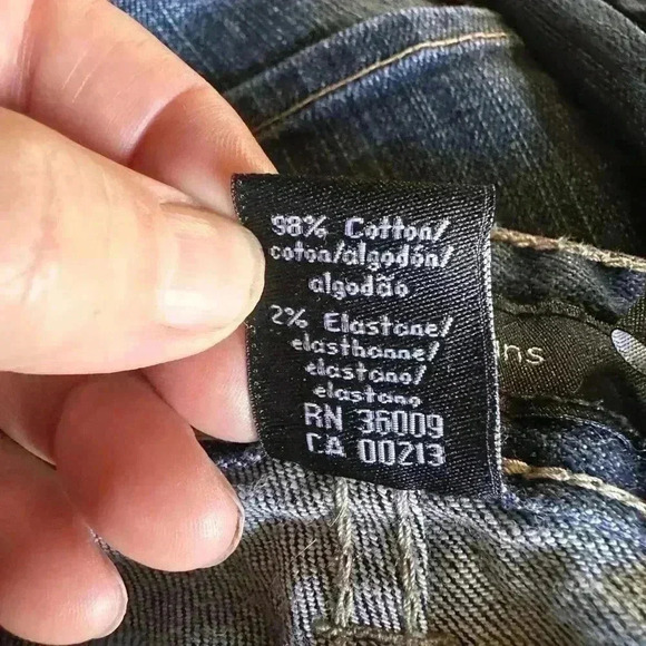 Calvin Klein Size 14 Lean Bootcut jeans.Dark wash.Back flap button pockets. - Picture 6 of 13